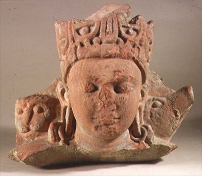 Głowa Vaikuntha Vishnu, Mathura, Utter Pradesh (czerwony piaskowiec) autorstwa Indian School