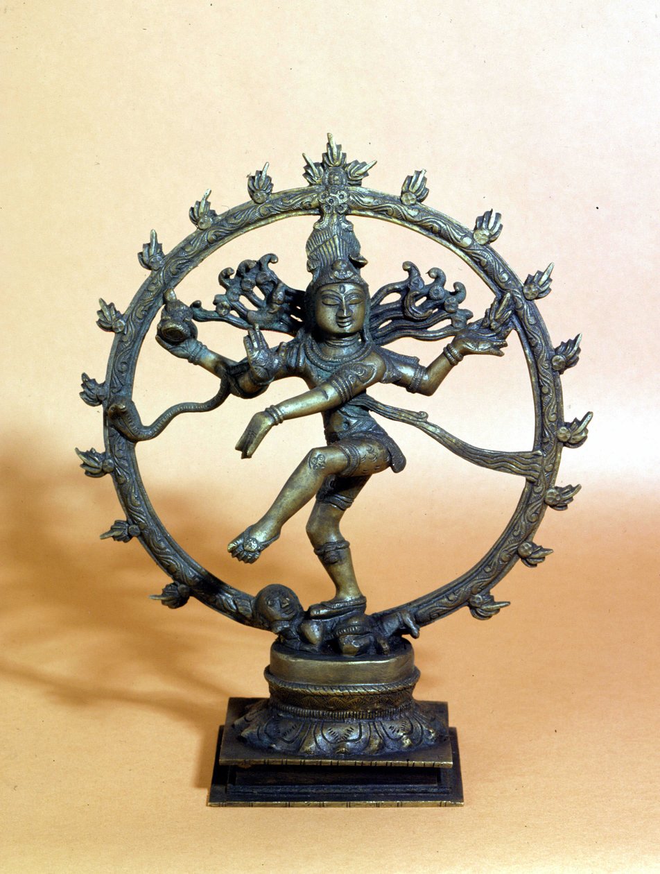 Shiva tańczy w kręgu ognia i miażdży ducha zła. 18 wiek. , Mediolan autorstwa Indian School