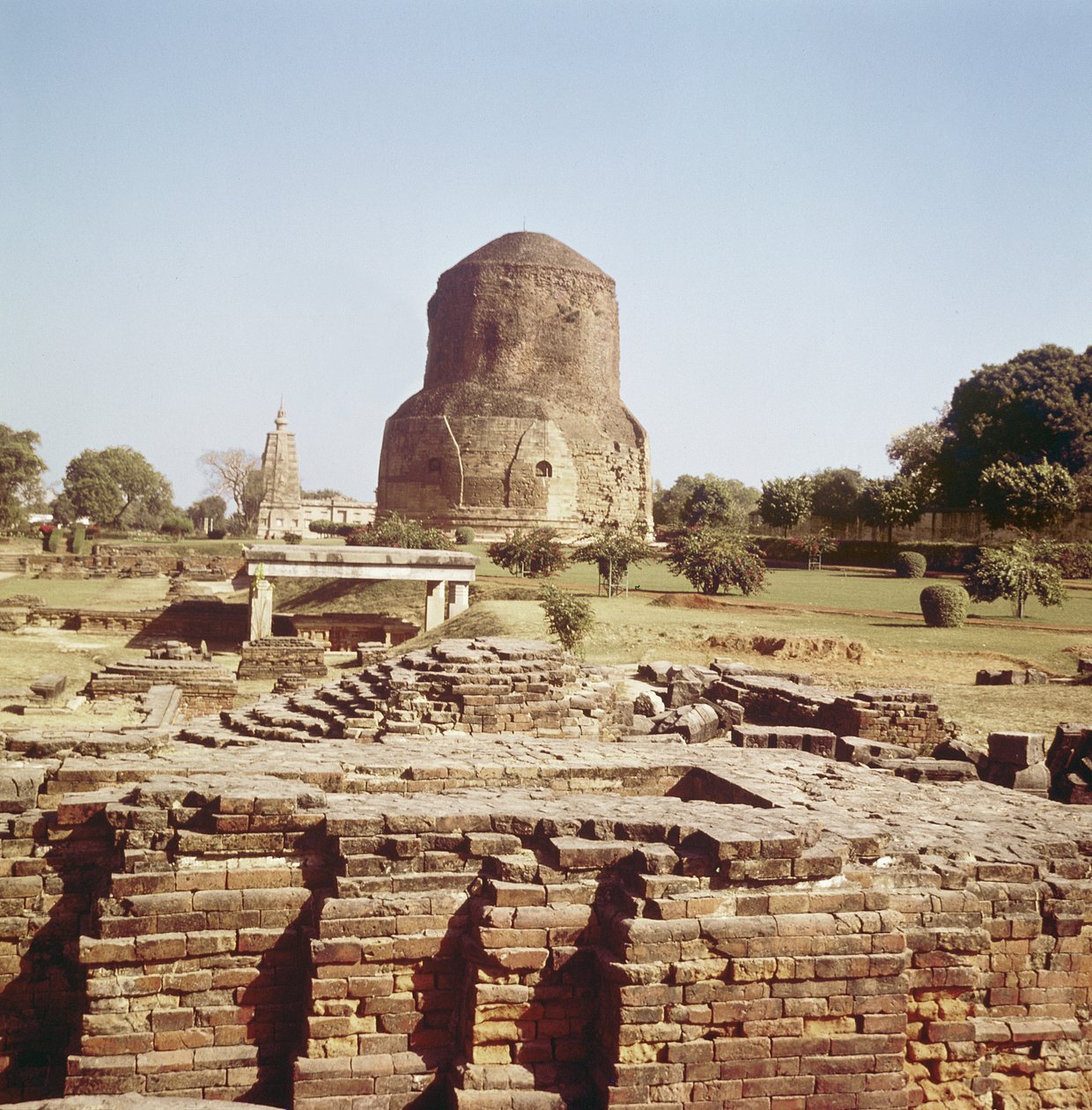 Stupa Dhameh, ok. 500 AD autorstwa Indian School