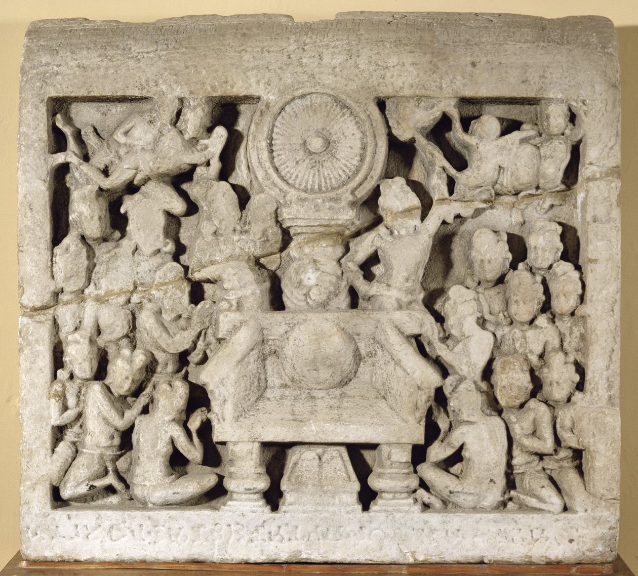 Kult symboli buddyjskich, Amaravati (wapień) autorstwa Indian School