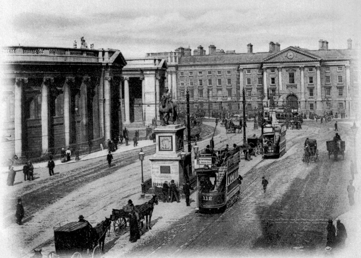 College Green, Dublin, ok. 1900 autorstwa Irish Photographer