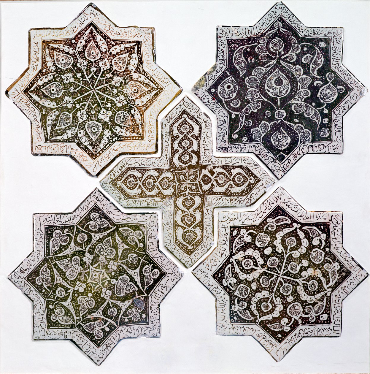 Pięć płytek, Kashan, Iran (pasta kamienna ozdobiona złocistobrązowym połyskiem) autorstwa Islamic School