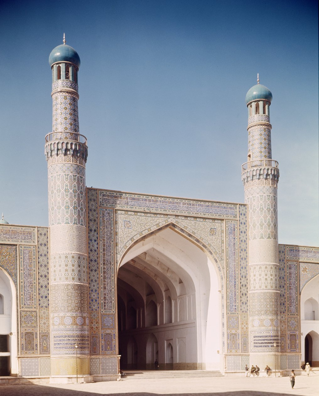 Meczet Masjid-i Jami, czyli Meczet Piątkowy, założony w 1200 r., przebudowany w 1498 r. autorstwa Islamic School