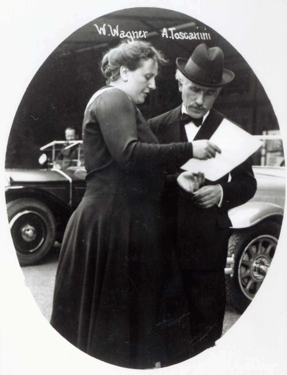 Portret Winifred Wagner (1897-1980) i Arturo Toscanini (1867-1957), ok. 1930-31 autorstwa Italian Photographer
