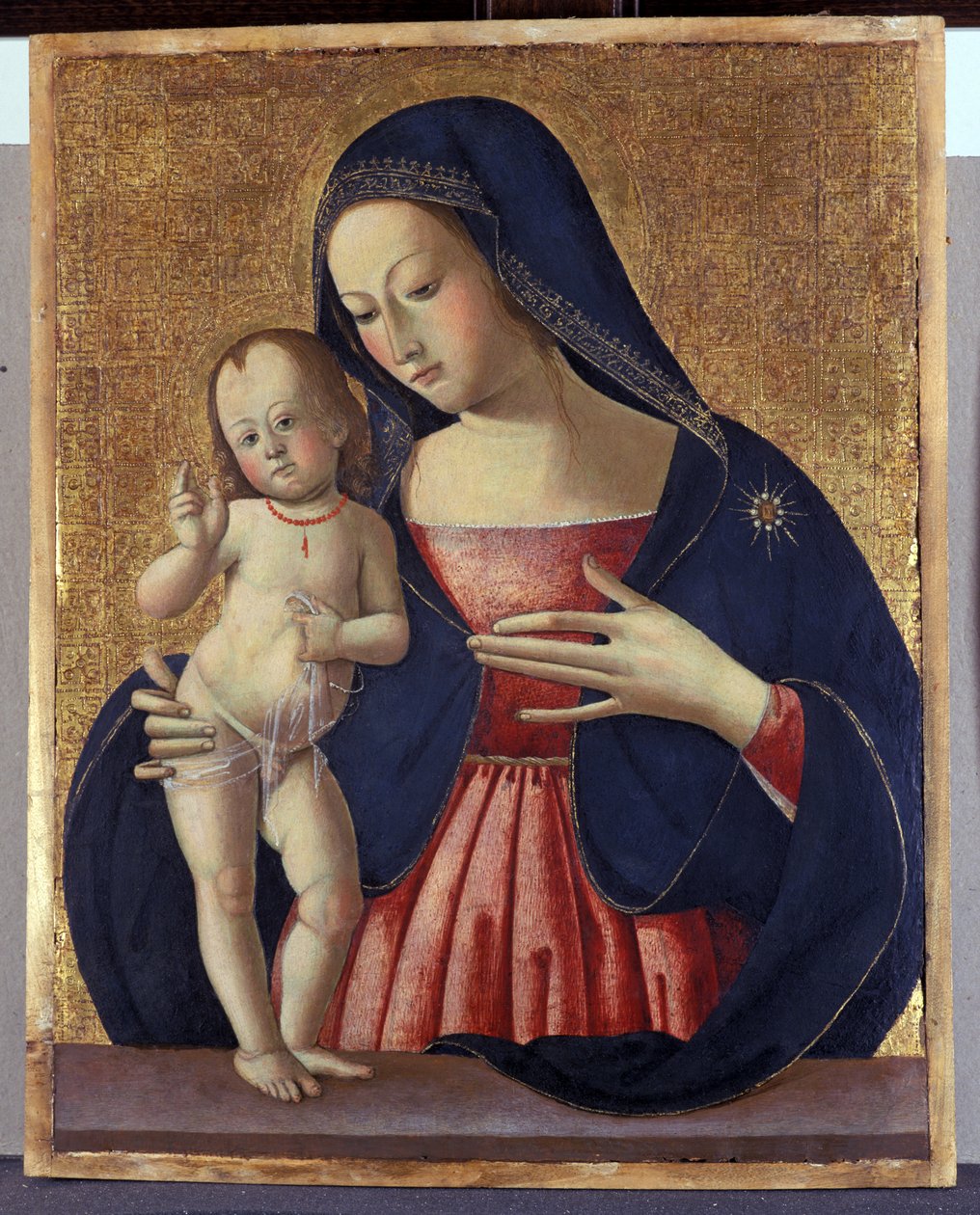 Madonna z Dzieciątkiem, ok. 1500 (tempera na drewnie topoli) autorstwa Italian School