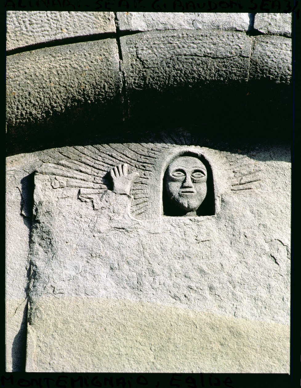 Relief przedstawiający głowę i twarz człowieka, prawdopodobnie Boga Ojca, z fasady autorstwa Italian School
