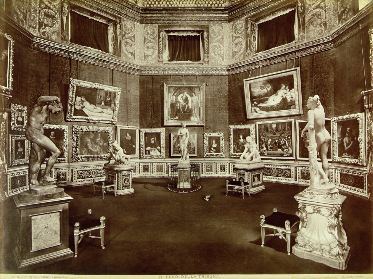 Widok sali trybun Galerii Uffizi, projektu Bernardo Buontalenti (1531-1608) autorstwa Italian School