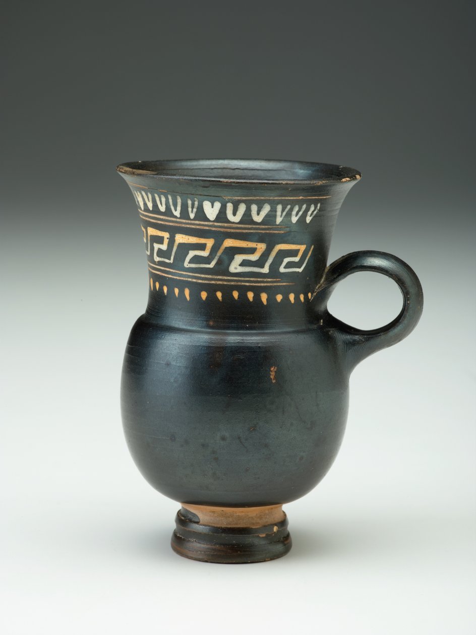 Olpe, IV wiek pne (glazurowana glina ceramiczna z dodatkiem białej farby) autorstwa Italian Peninsula