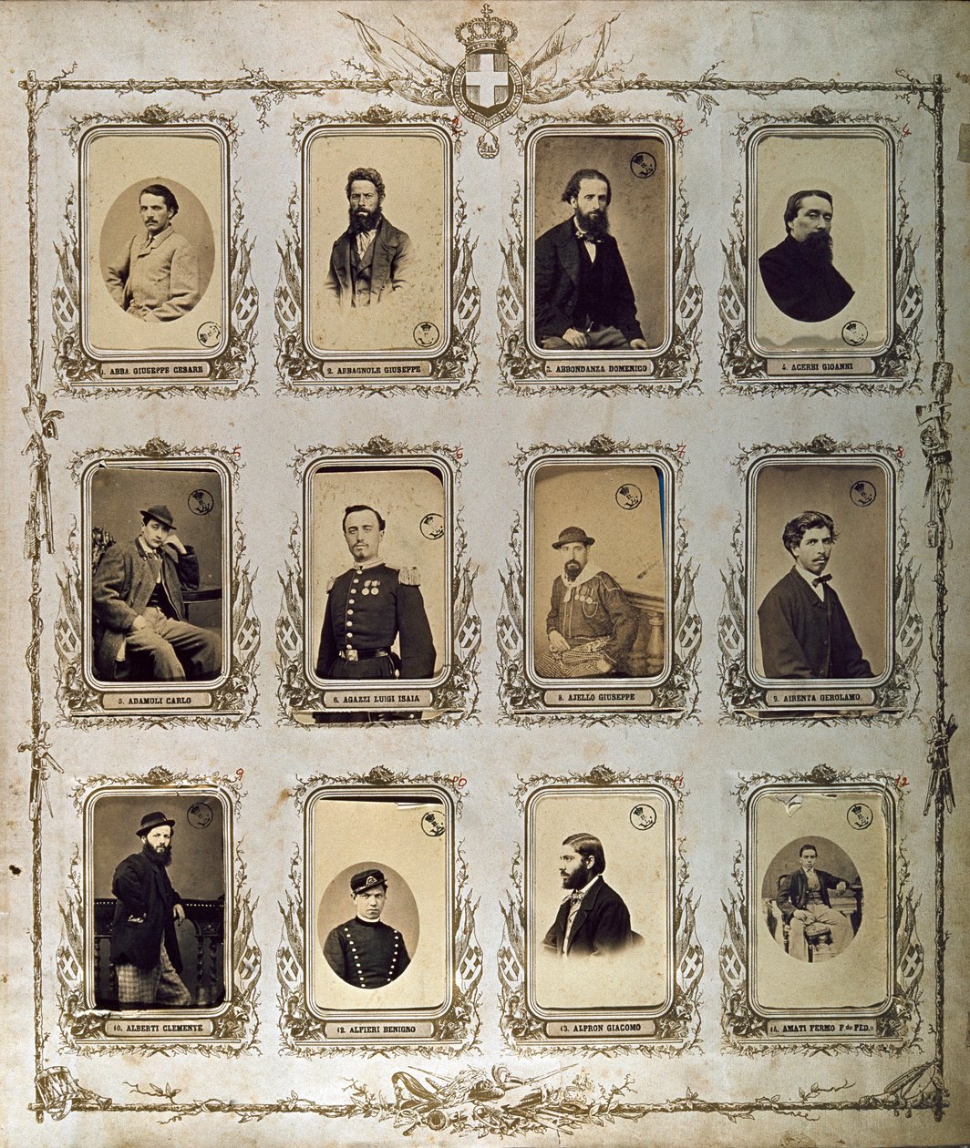 Risorgimento: portrety Tysiąca (lub Czerwonych Koszul), który uczestniczył w wyprawie Giuseppe Garibaldiego. 1860-1861 Studio Pavia Geny. Museo del Risorgimento w Rzymie autorstwa Italian Photographer