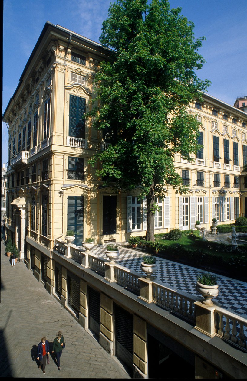 Widok na Pałac (Palazzo) Bianco (lub Pałac Luca Grimaldi) zbudowany w 1530 i 1540 w Genes (Genova), Włochy autorstwa Italian School