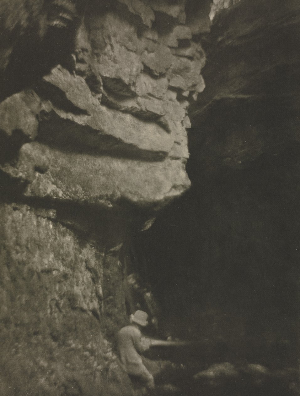 Praca z kamerą: Szkicowanie człowieka, 1910. autorstwa J. Craig Annan