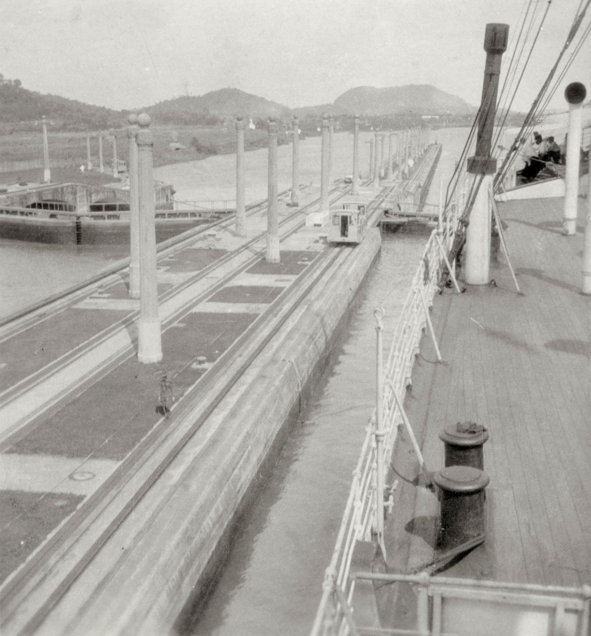 SS Orbita, Kanał Panamski, Panama, XX w. autorstwa J. Dearden Holmes