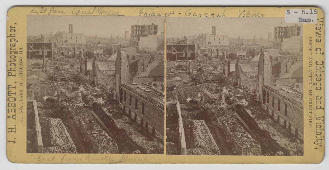 Widok na wschód od gmachu sądu po pożarze Chicago w 1871 r. autorstwa J. H. Abbott