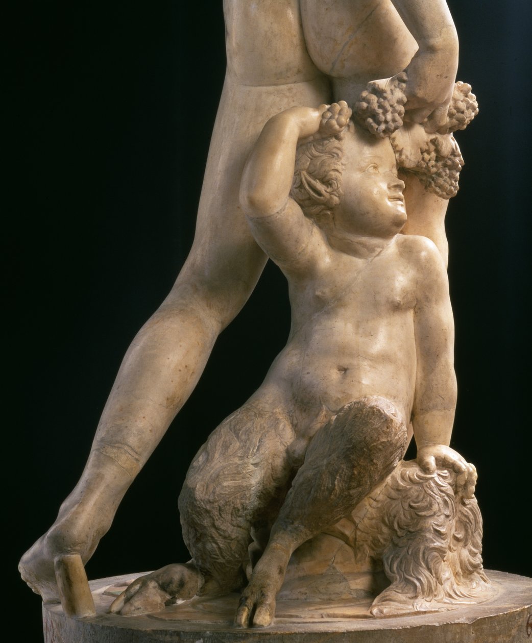 Bachus, fragment dolnej połowy, rzeźba Jacopo Sansovino (1486-1570) (marmur) (patrz także 79847) autorstwa Jacopo Sansovino