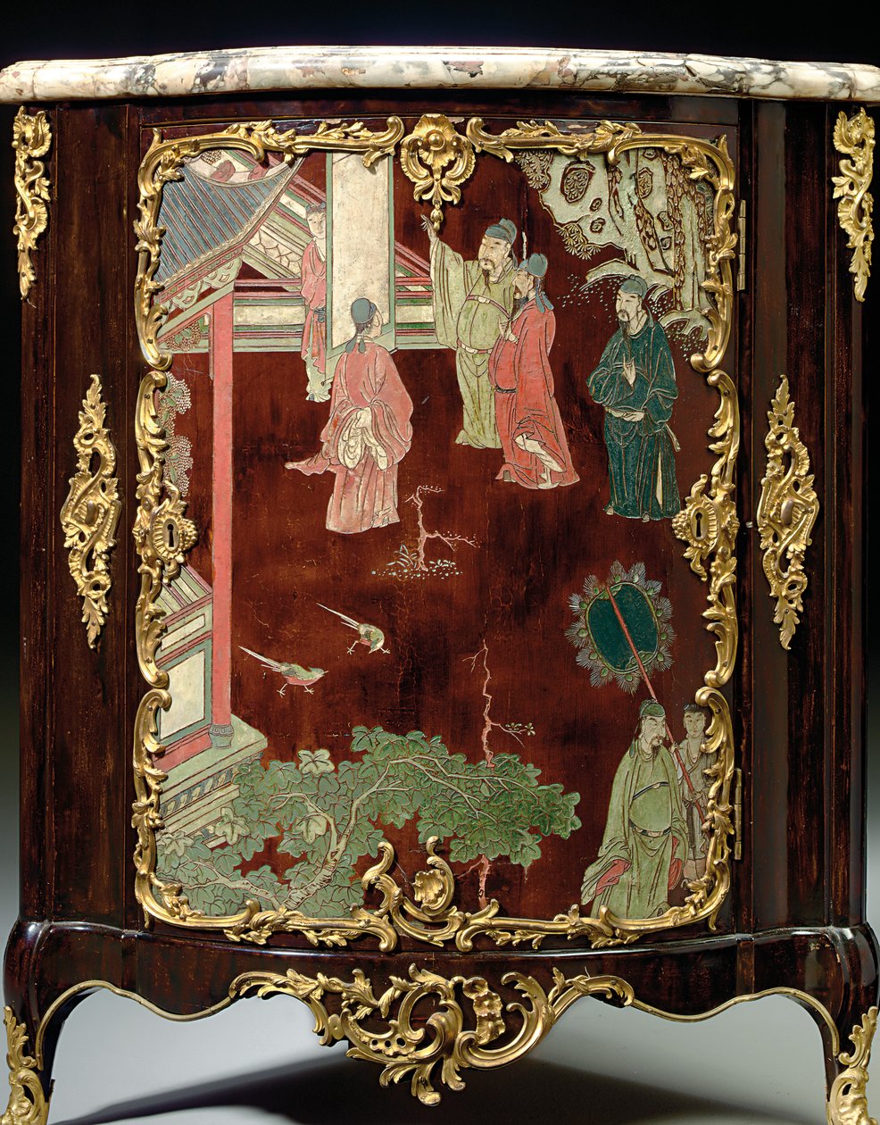 Para encoignures Ludwika XV coromandel, połowa XVIII wieku (lakier, ormolu i drewno ebonizowane) (zob. też 1274739-41) autorstwa Jacques Philippe Carel