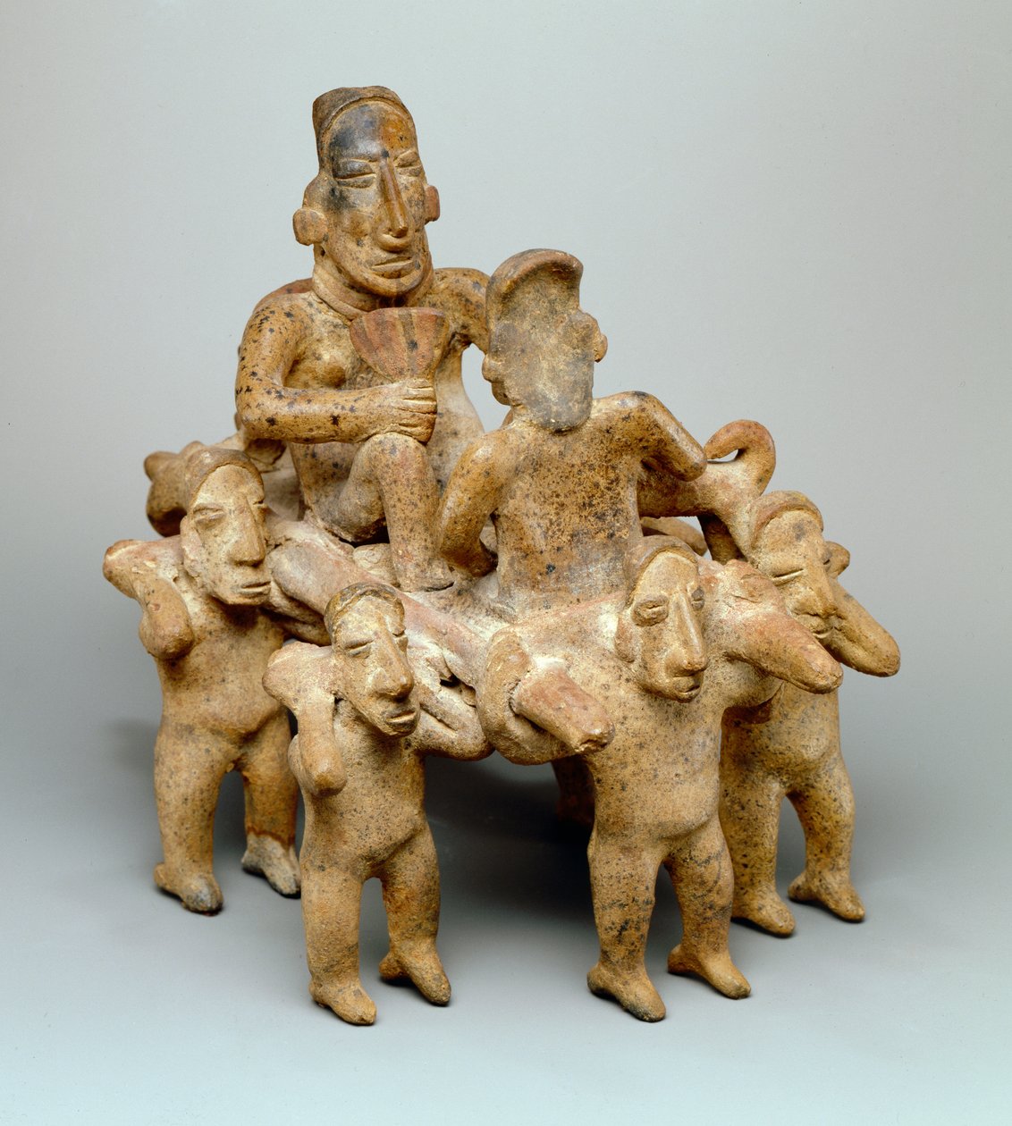 Para na ściółce (ceramiczna) autorstwa Jalisco