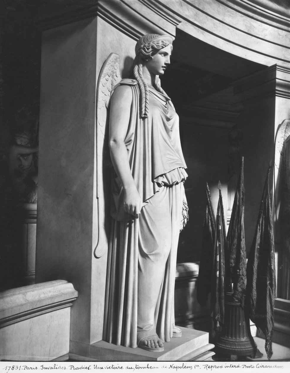 Skrzydlate zwycięstwo, krypta Eglise Saint-Louis des Invalides, 1843-1853 (marmur) autorstwa James Pradier