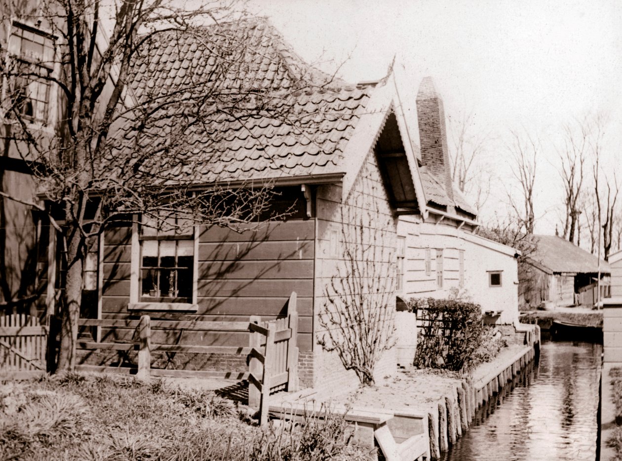 Dom na brzegu kanału, Broek, Holandia, 1898. autorstwa James Batkin