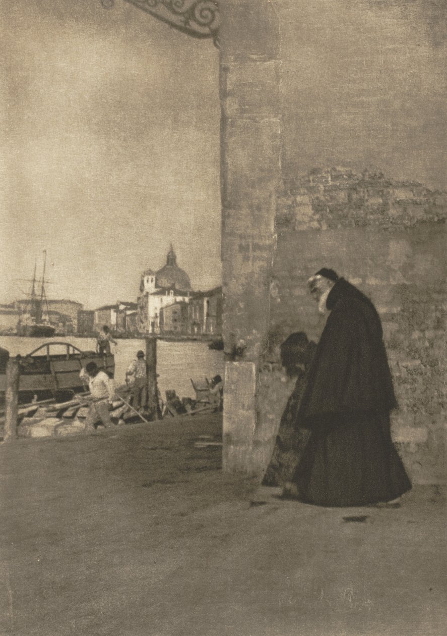Praca z kamerą: Franciszkanin, Wenecja, 1904. autorstwa James Craig Annan