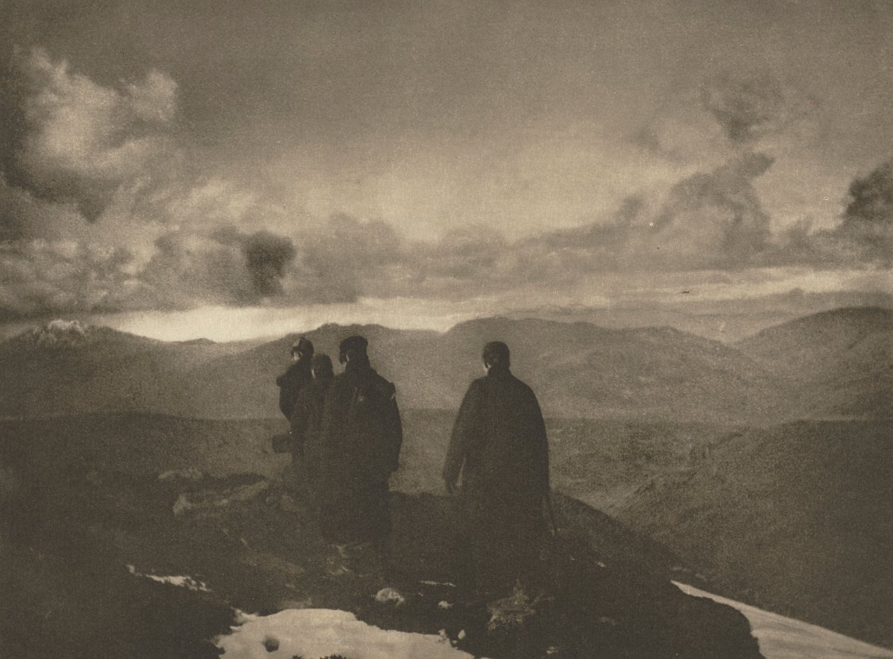 Praca z kamerą: Ciemne góry, 1904. autorstwa James Craig Annan