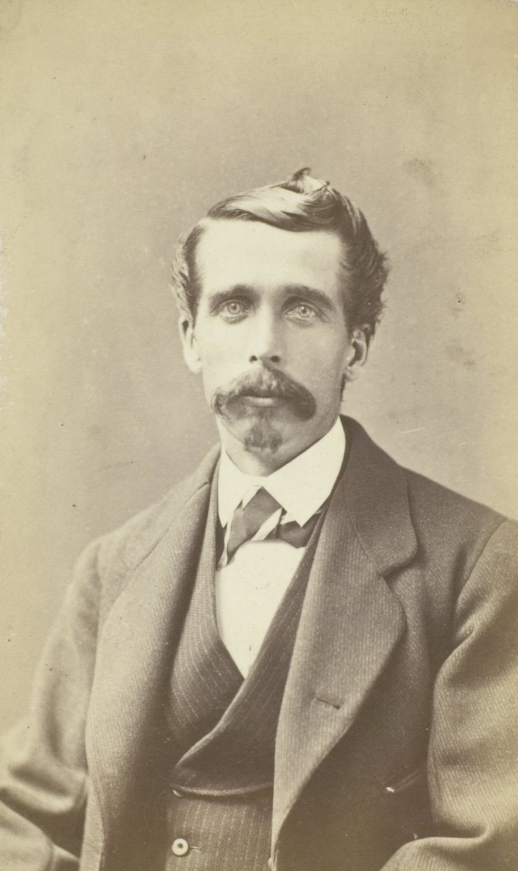 Portret mężczyzny z dużym wąsem bez tytułu, 185099. autorstwa James W. Turner