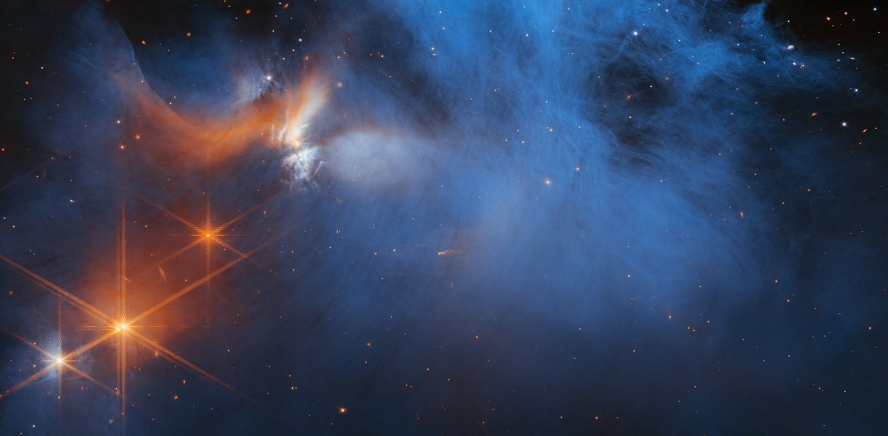 Obłok molekularny Chamaeleon I (obraz NIRCam) autorstwa James Webb Space Telescope (NASA)