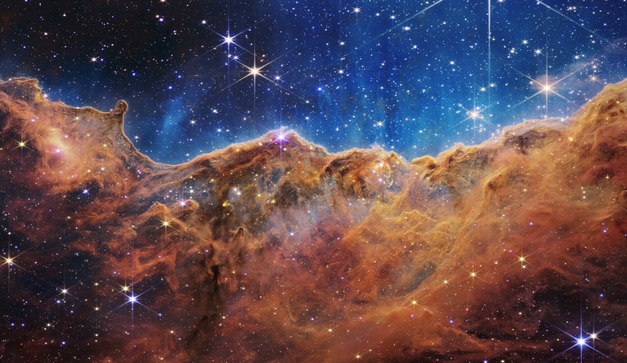 Kosmiczne Klify w Mgławicy Carina (Obraz NIRCam) autorstwa James Webb Space Telescope (NASA)