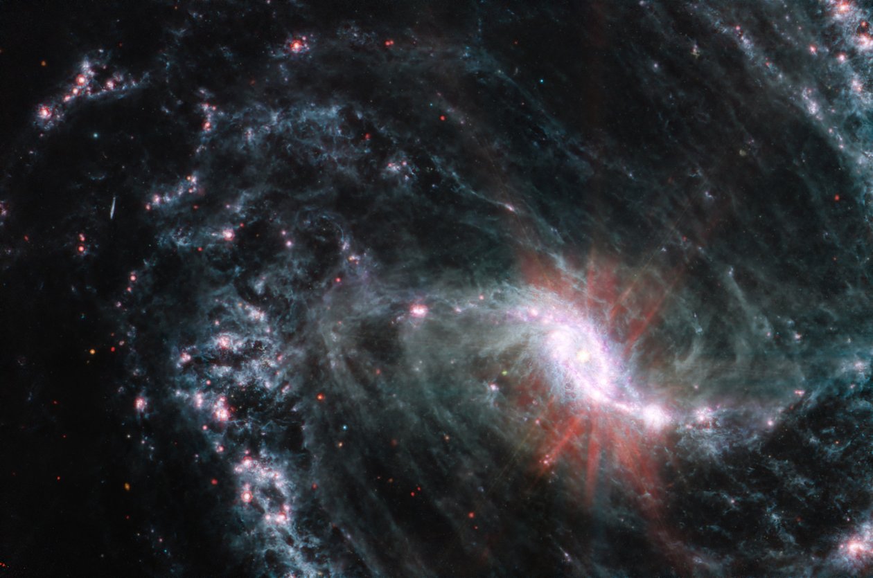 NGC 1365 (obraz MIRI) autorstwa James Webb Space Telescope (NASA)