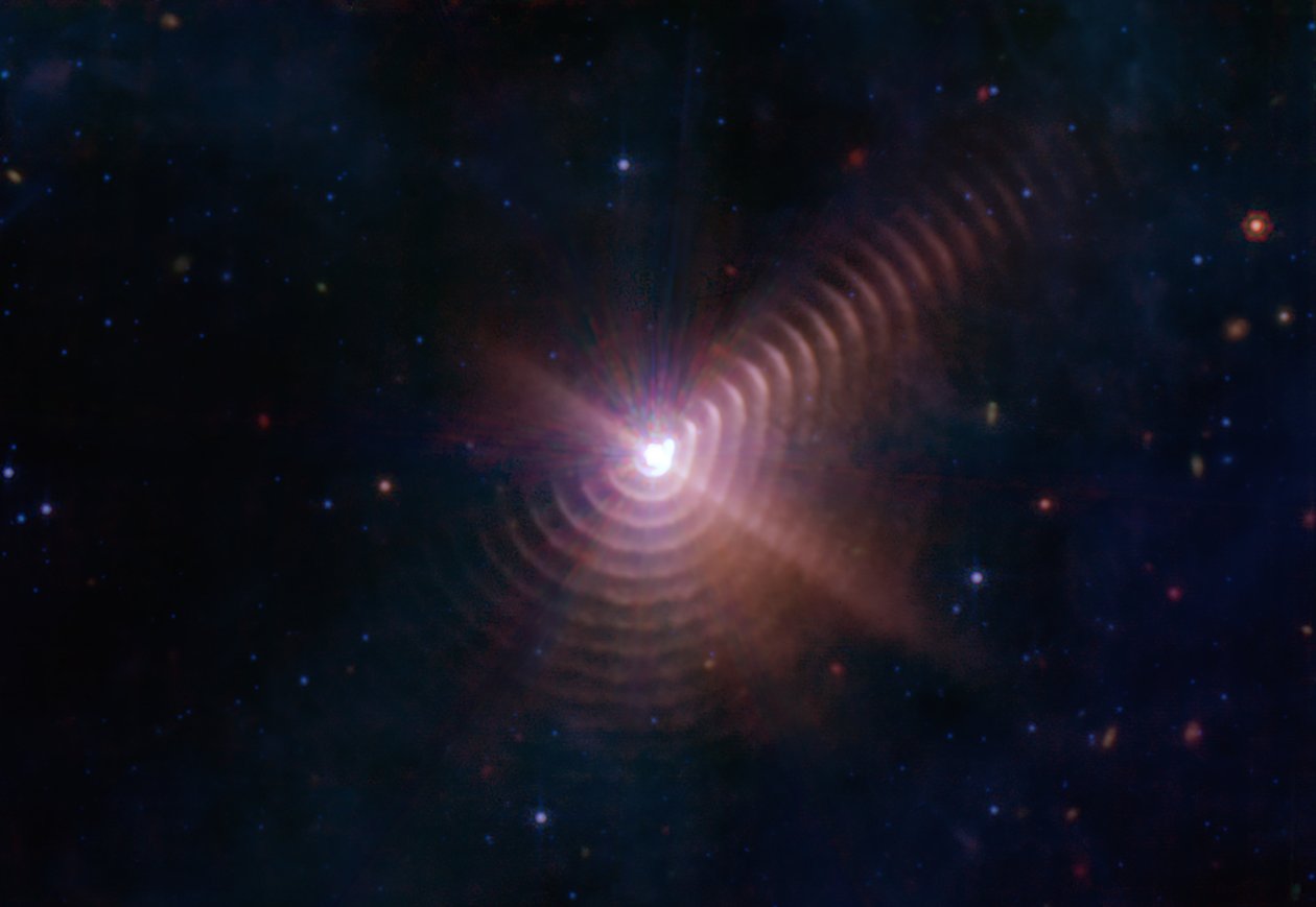 Wolff-Rayeth 140 (ponad) autorstwa James Webb Space Telescope (NASA)
