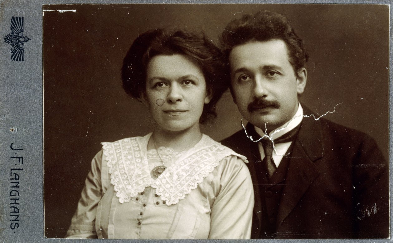 Carte-de-visite zdjęcie portretowe Alberta Einsteina i Milevy Einstein-Maric w 1911, 1911 autorstwa Jan Langhans