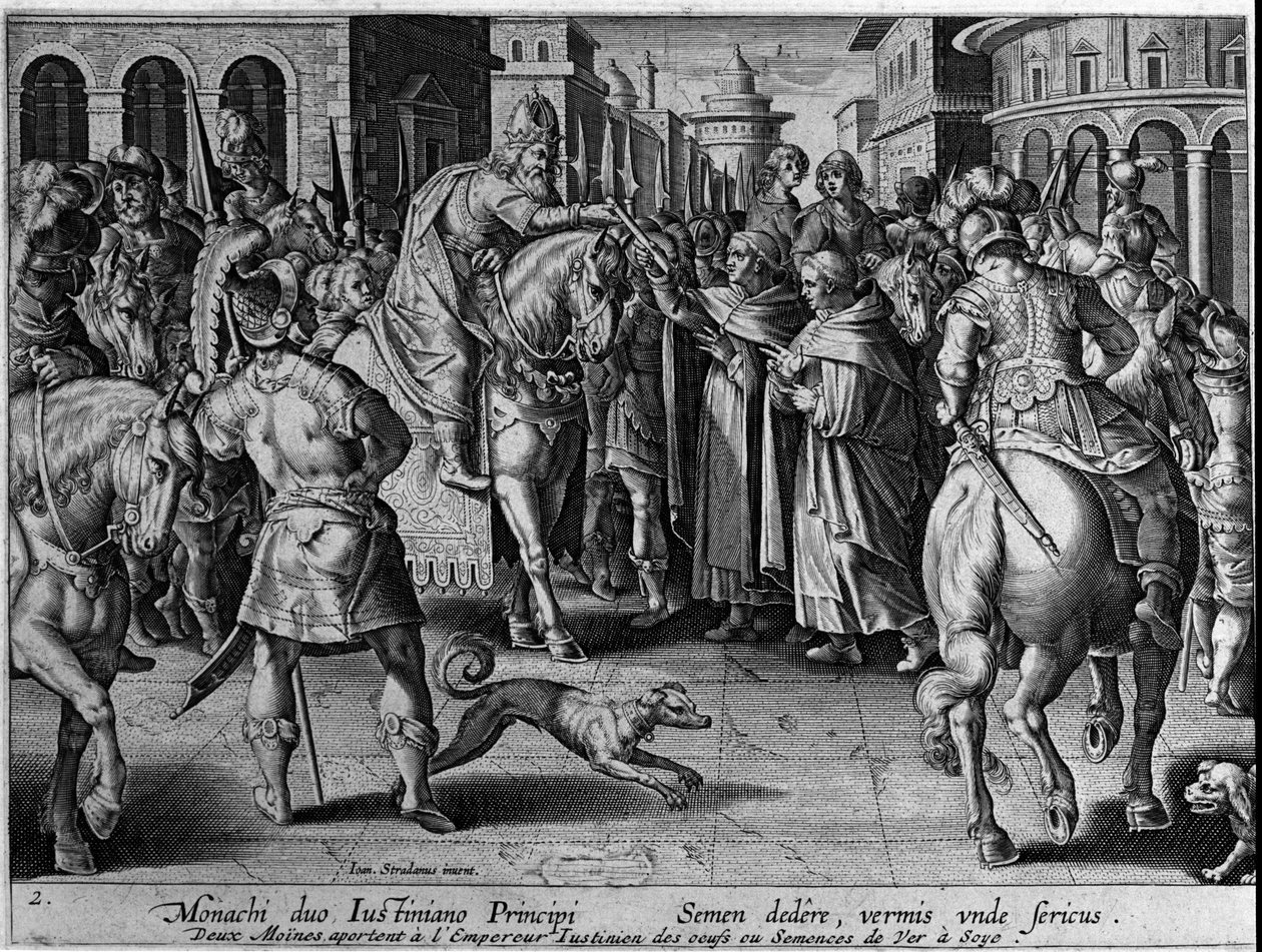 Mnisi przekazali jedwabniki cesarzowi bizantyńskiemu Justynianowi I (483-565). W ten sposób cesarz rozpocznie handel jedwabiem. Grawer Giovanniego Stradano (Jan Van Der Straet) (Johannes Stradanus) (1523-1605) XVII wiek autorstwa Jan van der Straet