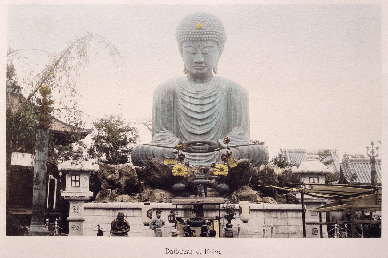 Daibutsu w Kobe, ok. 1880 (ręcznie barwiony odbitka albuminowa na kartonie) autorstwa Japanese Photographer