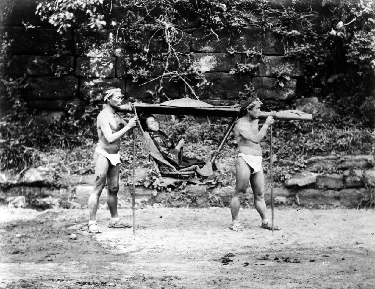Dziewczyna w palankinie (norimono), Japonia, ok. 1870 autorstwa Japanese Photographer