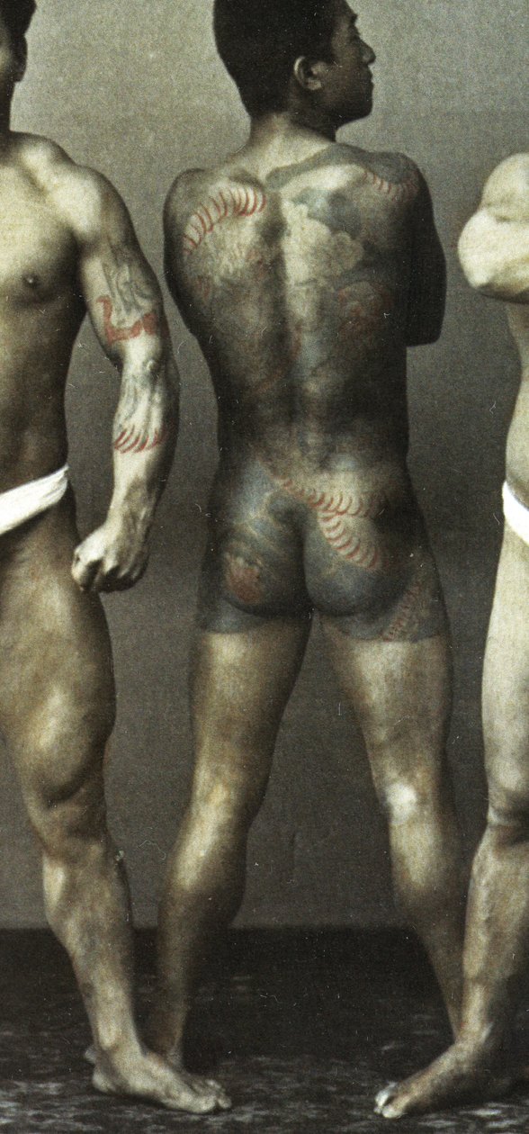 Mężczyźni z tradycyjnymi japońskimi tatuażami Irezumi, ok. 1880 r. (zdjęcie ręcznie kolorowanego albumu) autorstwa Japanese Photographer