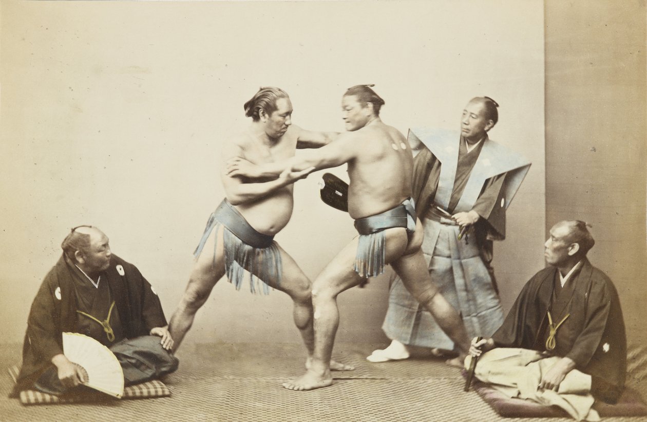 Zapaśnicy sumo (zdjęcie ręcznie kolorowane bw) autorstwa Japanese Photographer