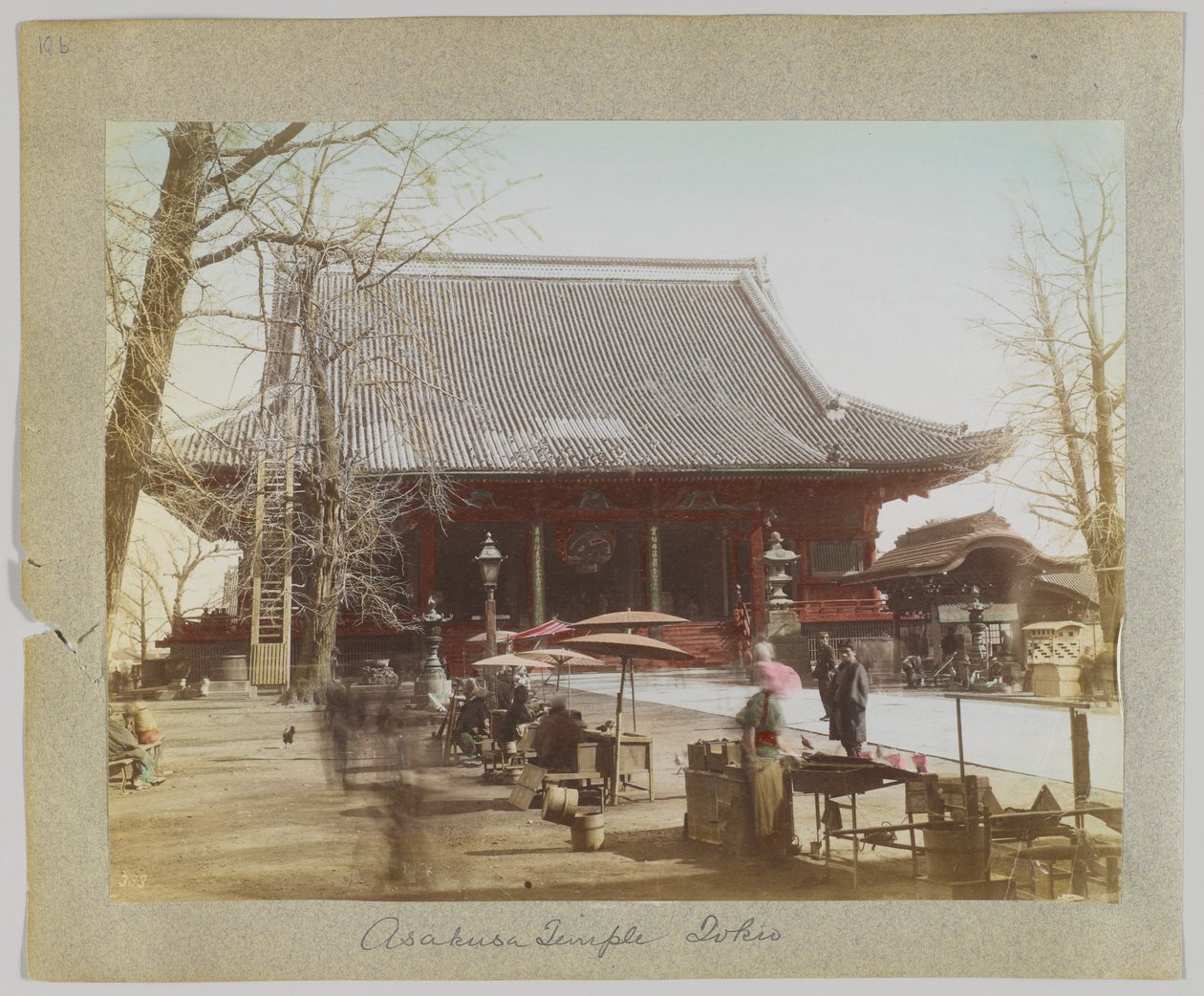 Świątynia Asakusa, Tokio, Japonia (ręcznie kolorowane czarno-białe zdjęcie) autorstwa Japanese Photographer