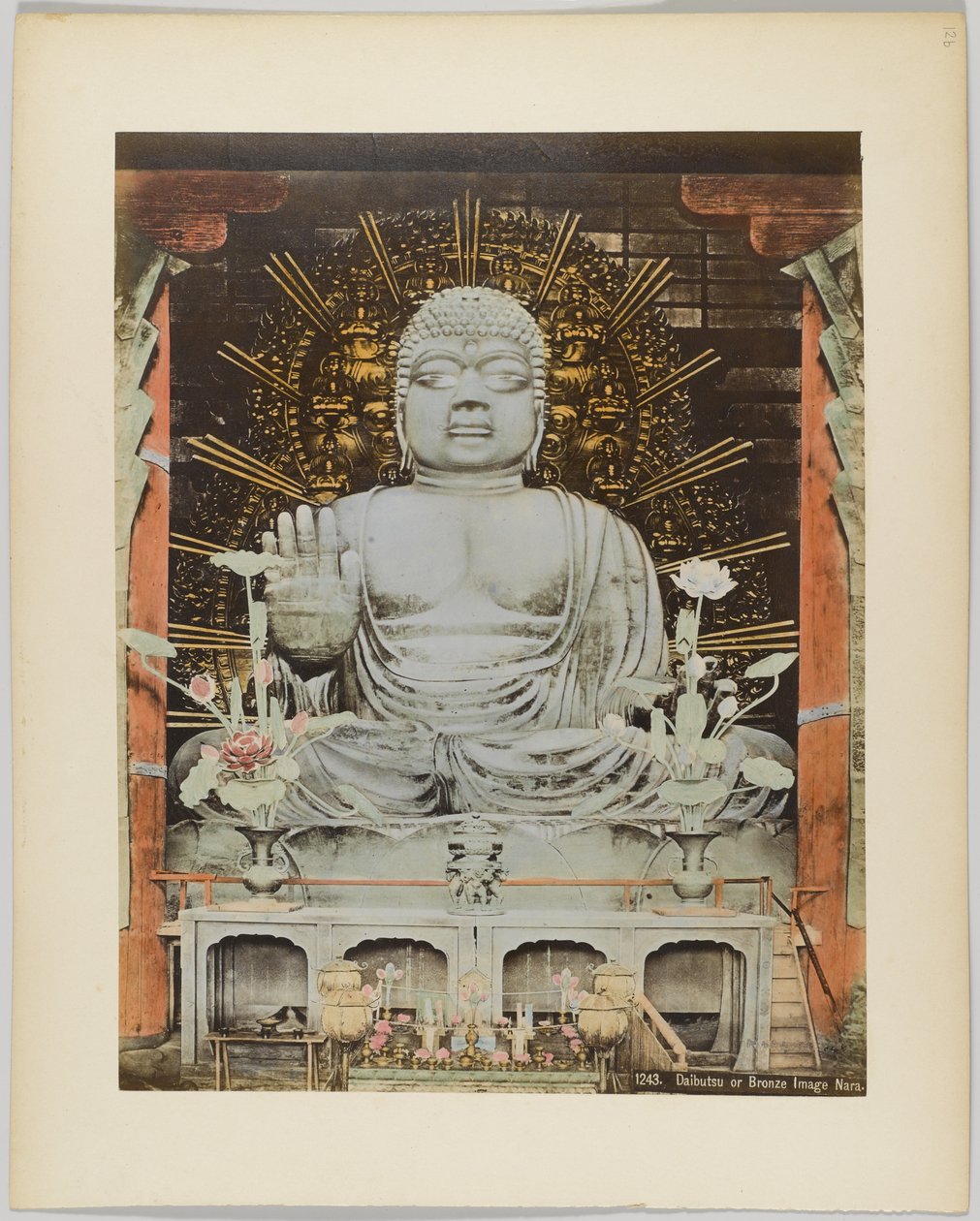 Daibutsu lub Bronze Image, Nara, Japonia (ręcznie kolorowane czarno-białe zdjęcie) autorstwa Japanese Photographer