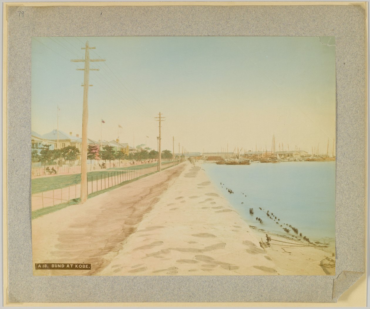 The Bund, Kobe, Japonia (ręcznie kolorowane czarno-białe zdjęcie) autorstwa Japanese Photographer