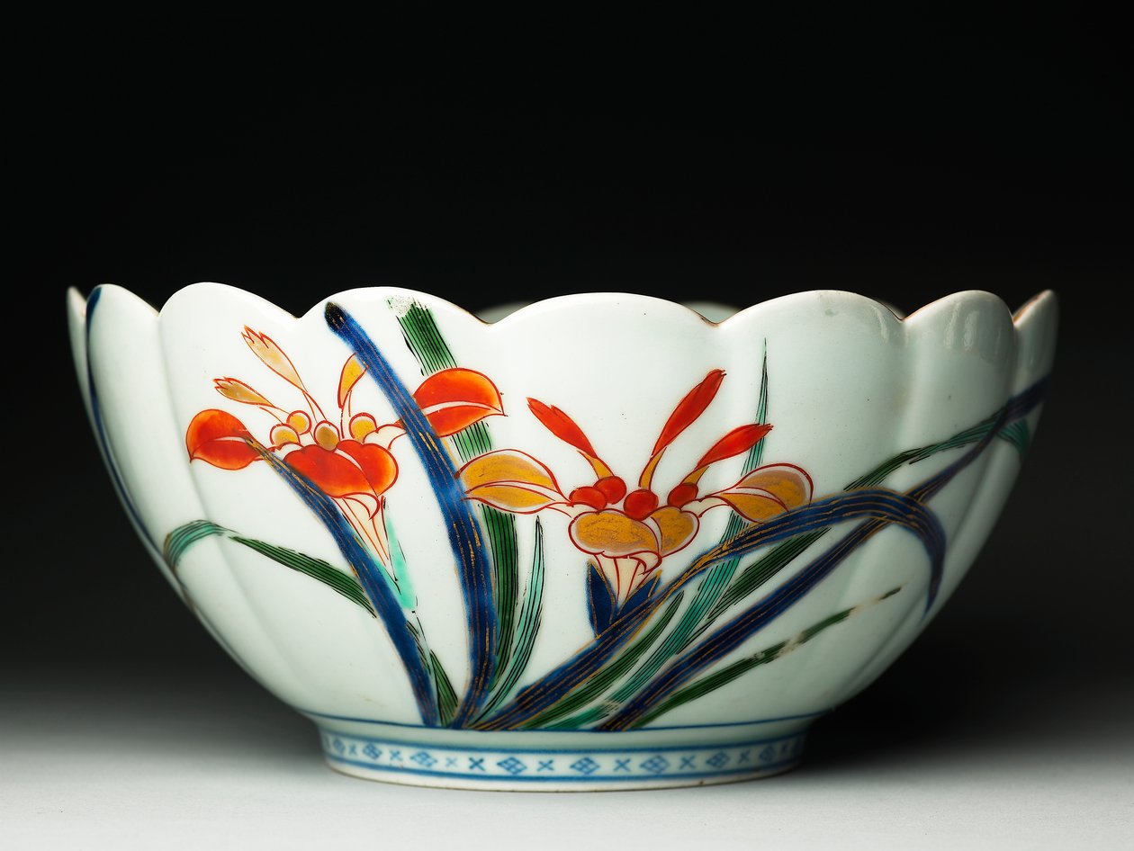 Miska z rowkowanymi bokami i zapiekanym brzegiem, naczynia ko-imari, ok.1770-20 (ceramiczne z niebieską emalią underglaze i overglaze) (patrz również 117721) autorstwa Japanese School