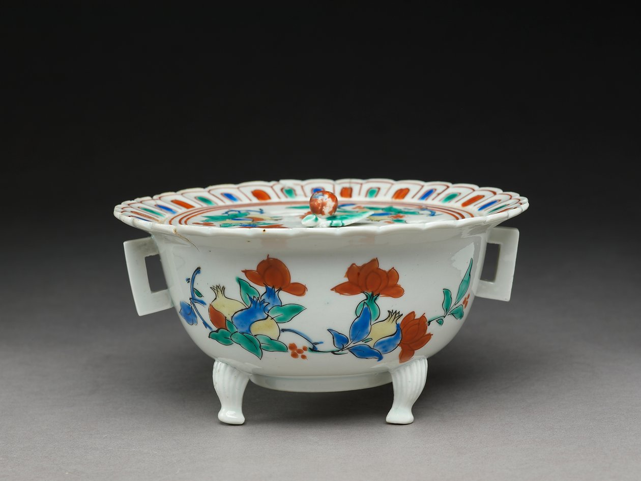 Miska Koro z płaską pokrywką, wyroby powiązane z Kakiemon autorstwa Japanese School