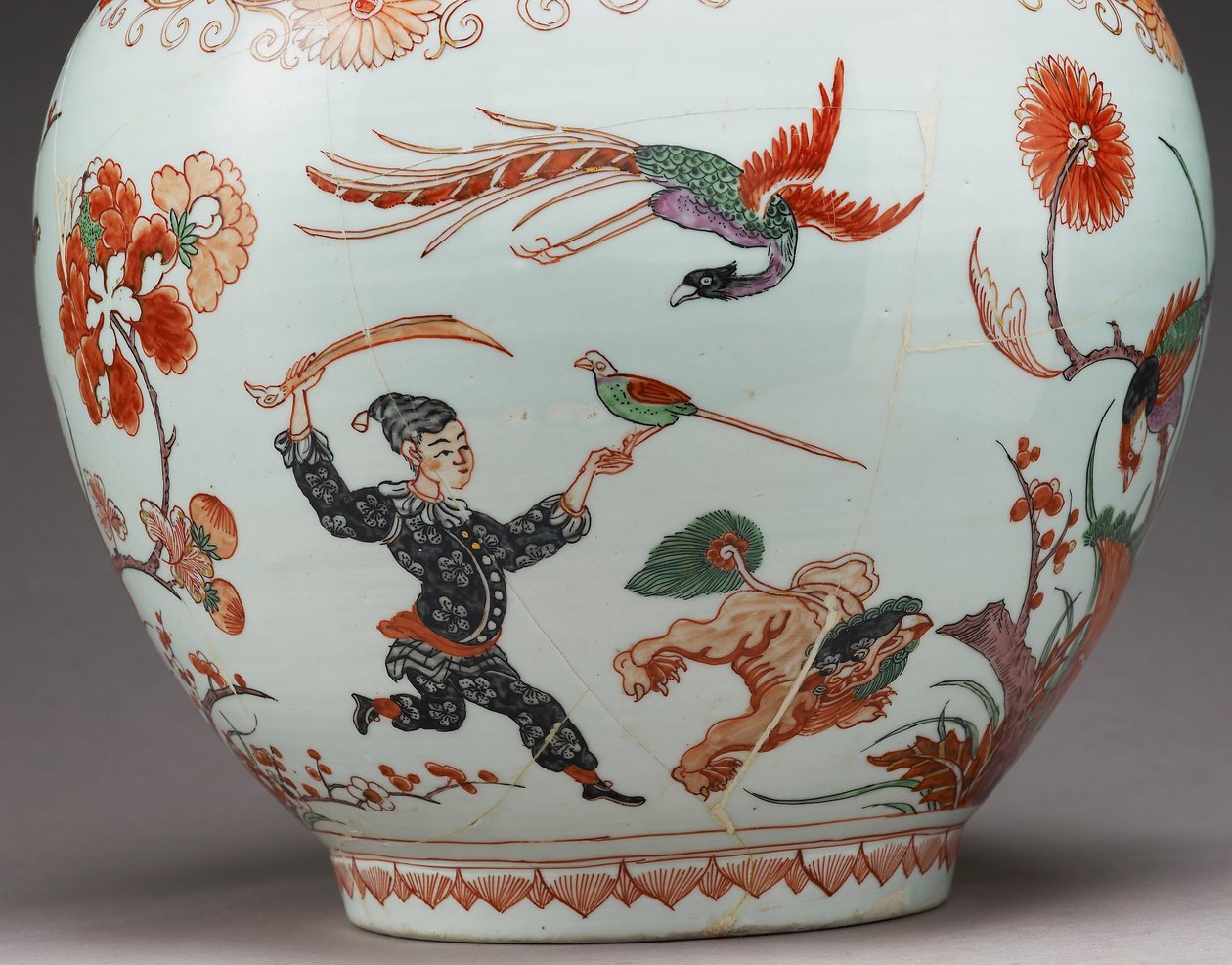 Duży wazon butelkowy, dekorowany w Holandii w stylu Imari, Ko-Imari, koniec XVII w. (ceramika pokryta emalią) (detal z 117741) autorstwa Japanese School