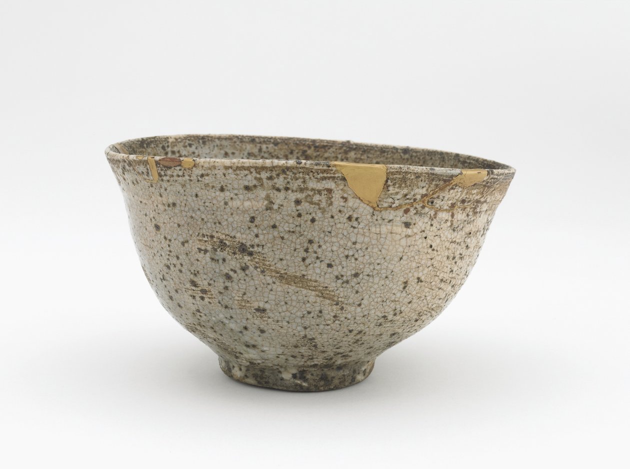 Miseczka na herbatę, okres Edo, XVIII-poł. XIX w. (kamionka z białym poślizgiem szczotkowana pod glazurą jesionowo-drzewną) autorstwa Japanese School