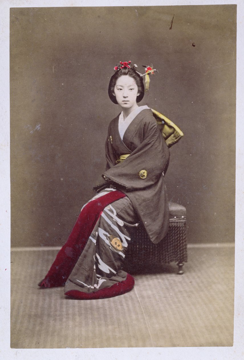 Młoda dziewczyna w kimonie, ok. 1860-70 (zdjęcie ręcznie kolorowane) autorstwa Japanese School