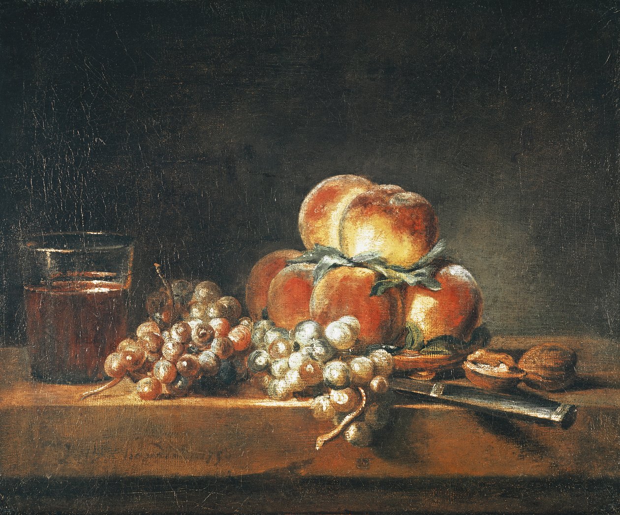 Martwa natura z brzoskwiniami, orzechami, winogronami i kieliszkiem wina, 1758 autorstwa Jean Baptiste Simeon Chardin