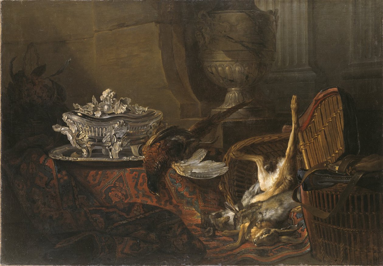 Martwa natura z martwą zwierzyną i srebrną wazą na tureckim dywanie autorstwa Jean-Baptiste Oudry