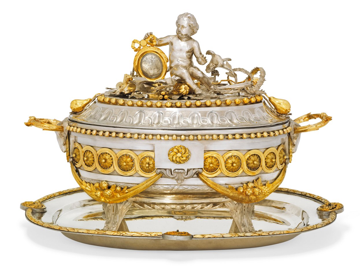 Waza do zupy, pokrywka i podstawka, Malines, ok. 1780 (metal złocony i srebro) (zob. również 430258) autorstwa Jean Corneille Hendrickx