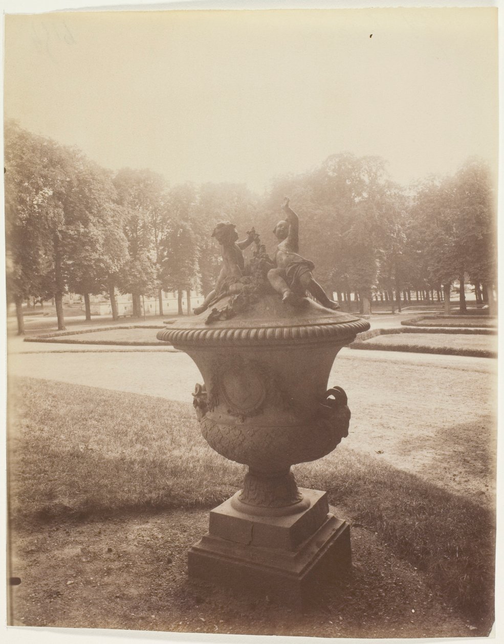 Wersal, Grand Trianon autorstwa Jean Eugène Auguste Atget