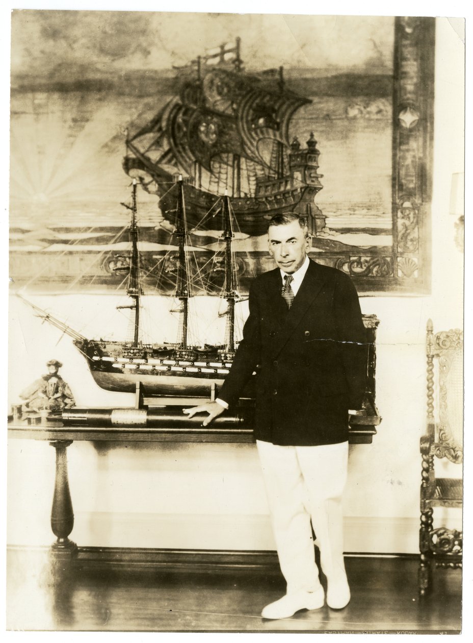 Booth Tarkington, ok. 1920-28 (zdjęcie żelatynowo-srebrowe) autorstwa Jessie Tarbox Beals