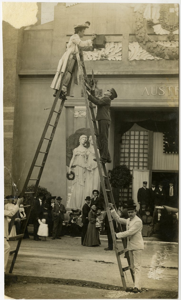 Jessie Tarbox Beals, autoportret, Targi Światowe w St. Louis, ok. 1905-40 (zdjęcie żelatynowe) autorstwa Jessie Tarbox Beals