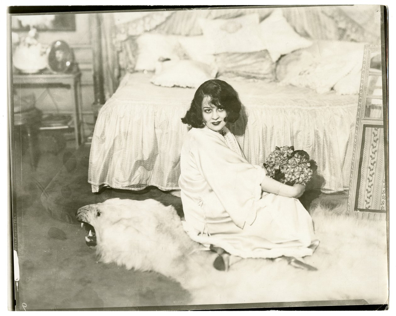 Lenore Ulric, ok. 1915-28 (fotografia żelatynowa srebrna) autorstwa Jessie Tarbox Beals
